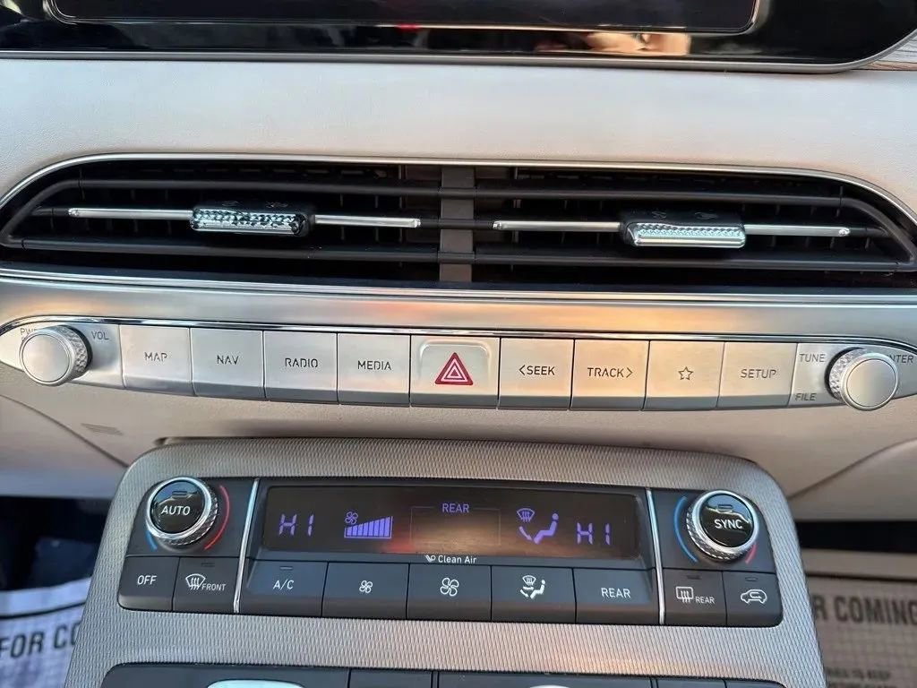 Used 2021 Hyundai Palisade Limited image 24