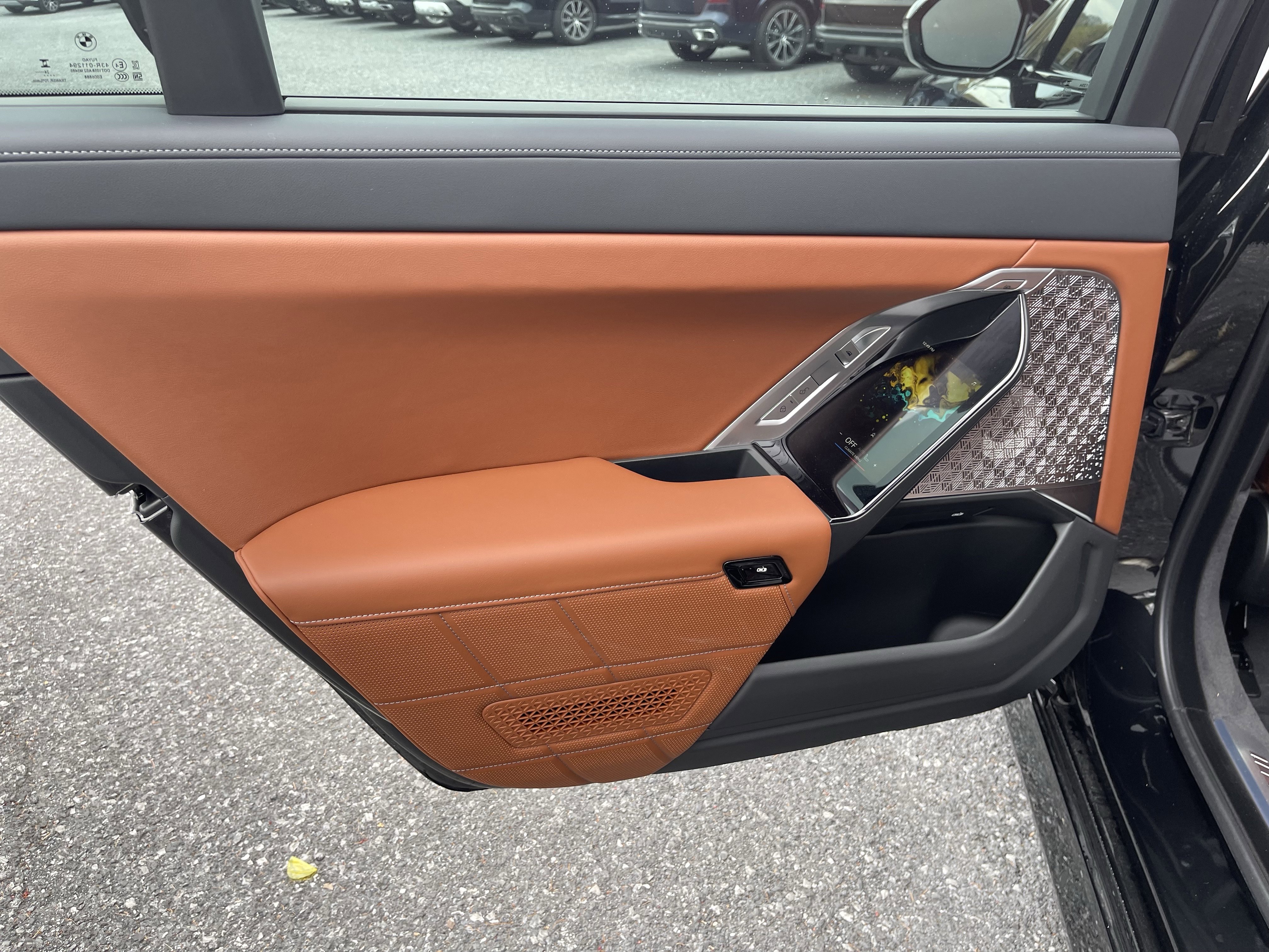 Certified 2025 BMW 760i xDrive w/ Executive Package image 15