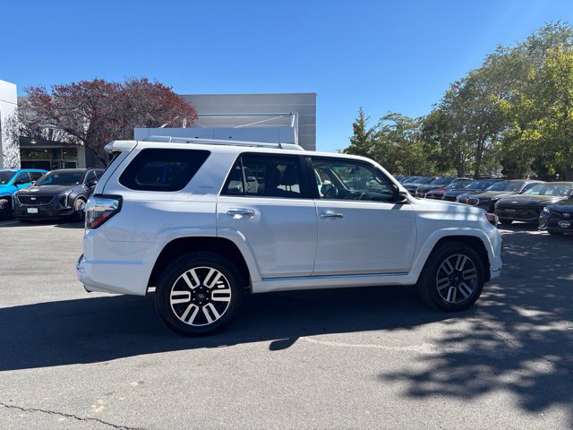 Used 2017 Toyota 4Runner Limited AWD/4WD image 10