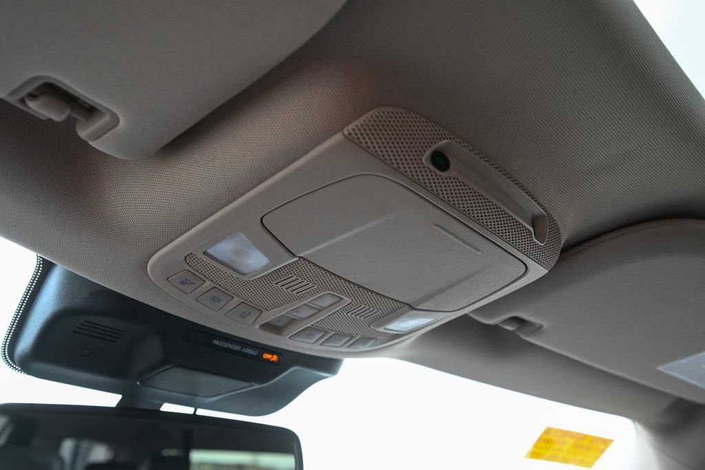 Used 2022 Ford Expedition Max XLT image 42