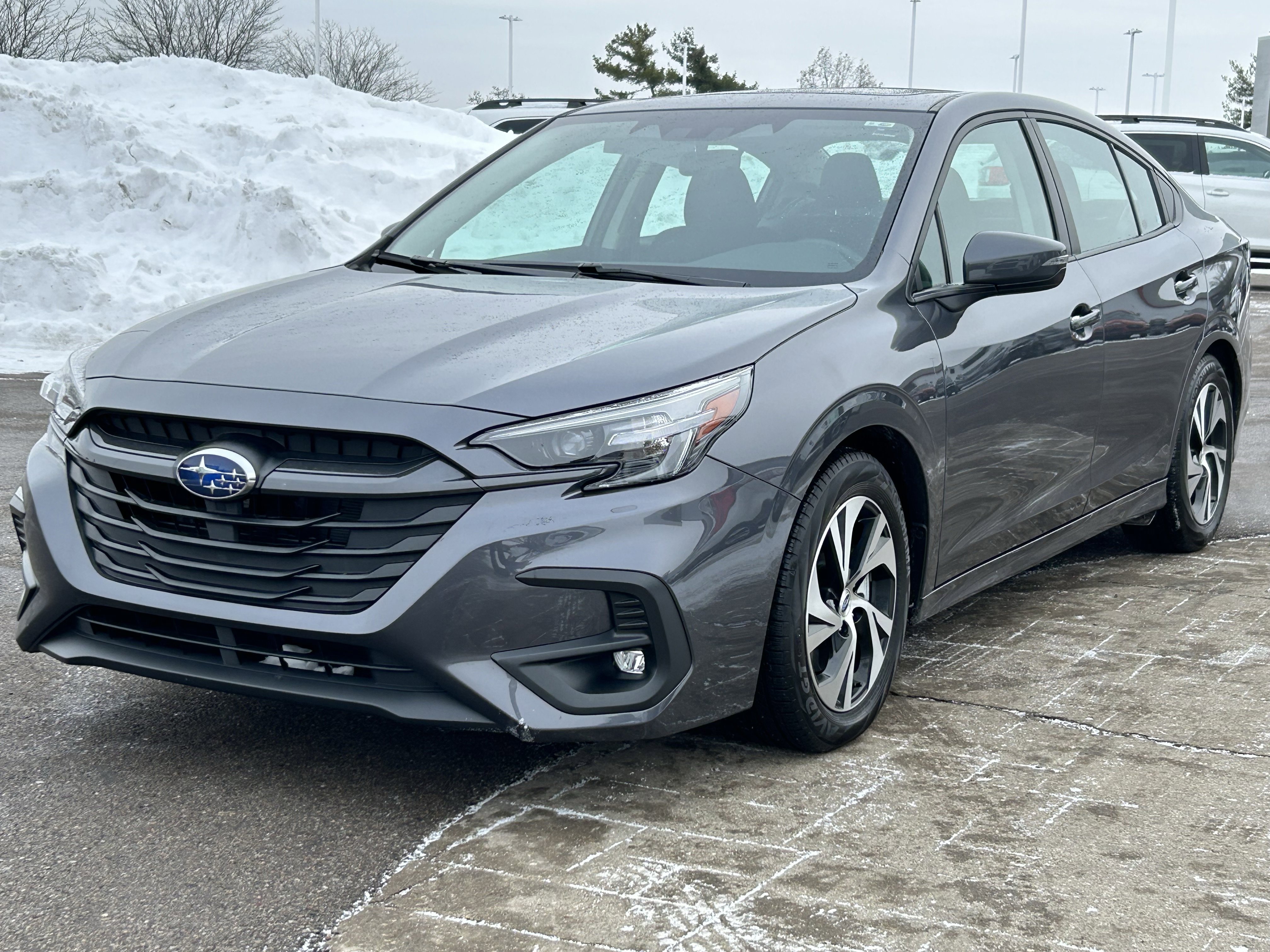 Used 2025 Subaru Legacy Premium image 3