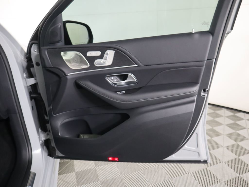 New 2026 Mercedes-Benz GLE 53 AMG 4MATIC Coupe image 27