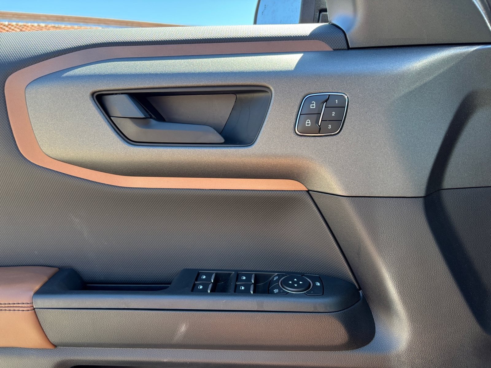 New 2025 Ford Bronco Sport Outer Banks w/ Outer Banks Tech Package+ AWD/4WD image 16