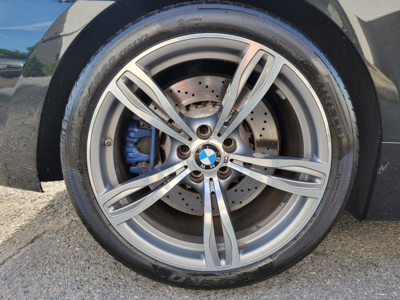 Used 2015 BMW M6 Convertible RWD image 28