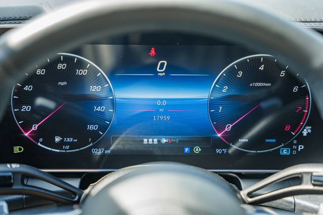 Used 2024 Mercedes-Benz GLC 300 4MATIC image 45