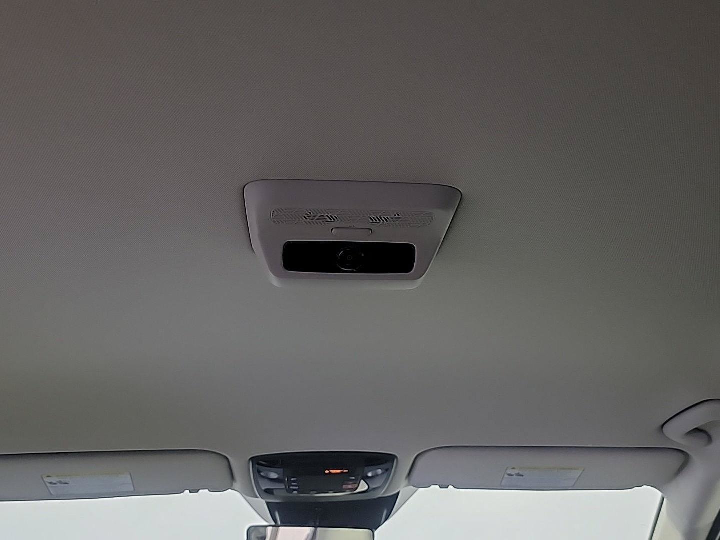 Used 2026 Kia Carnival EX FWD image 23