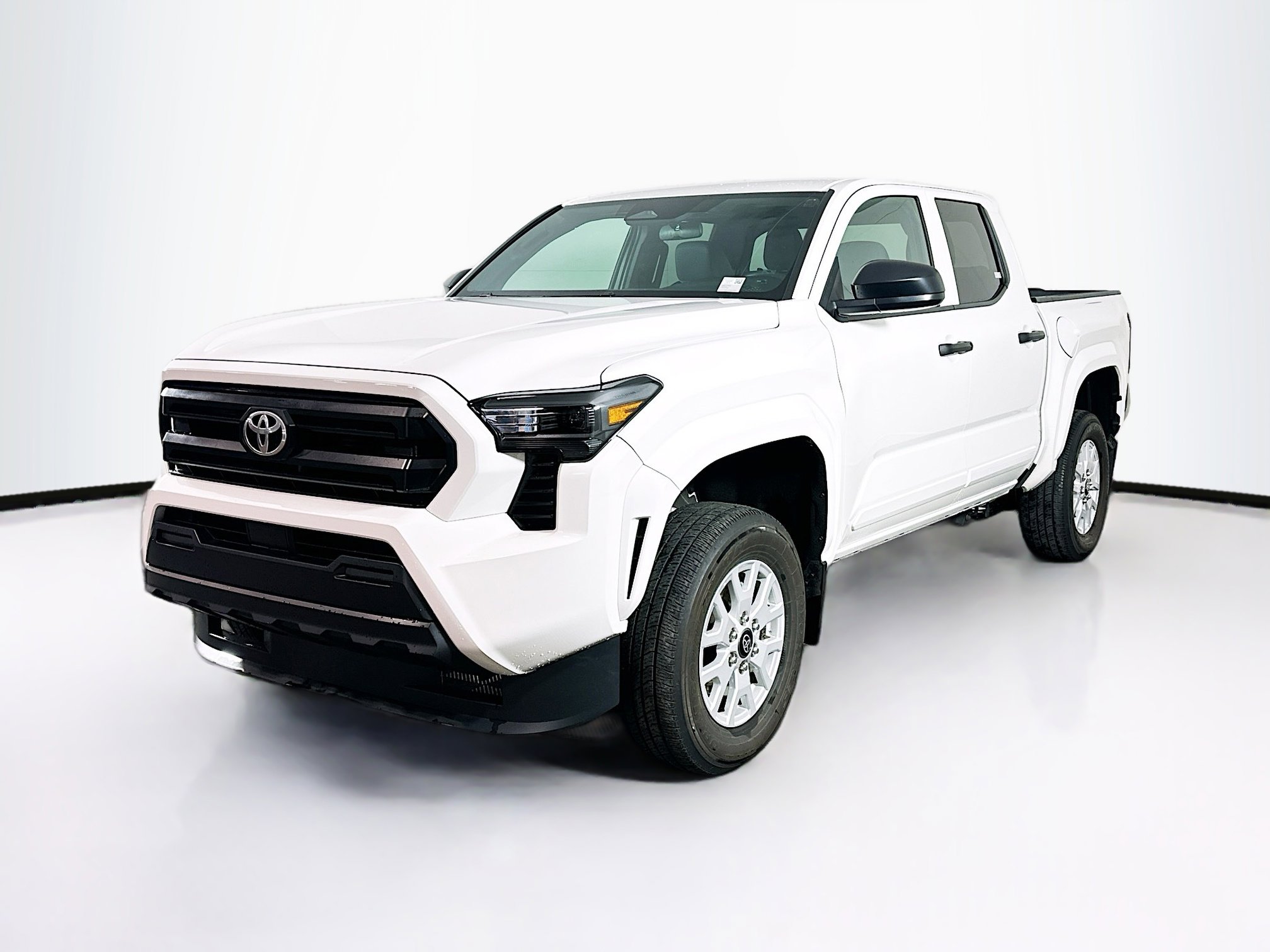 Used 2024 Toyota Tacoma SR image 3