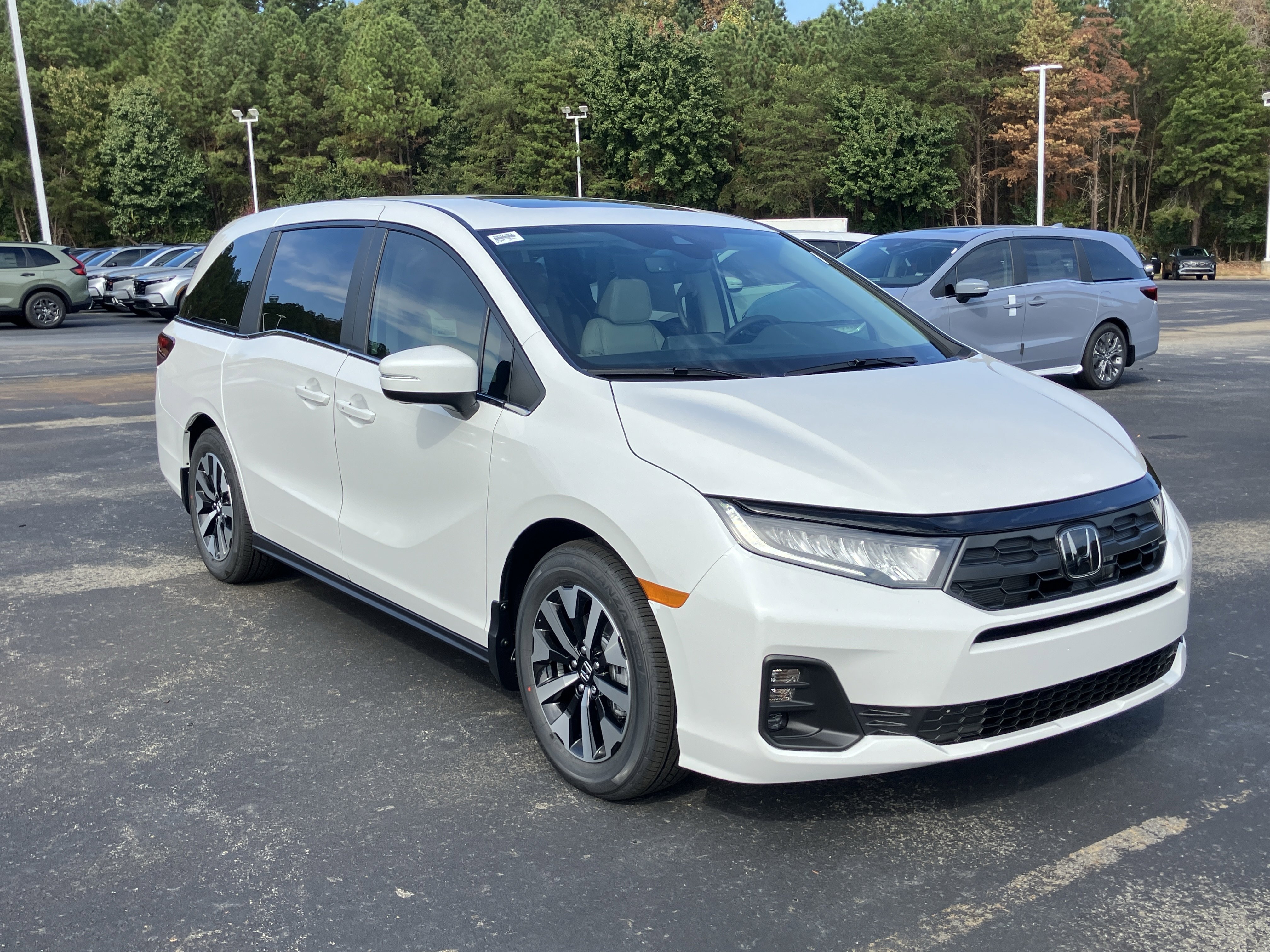 New 2026 Honda Odyssey EX-L image 2
