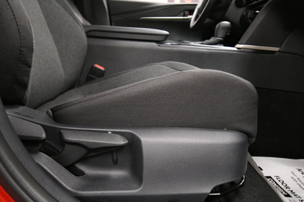 Used 2026 Toyota Camry LE FWD image 26