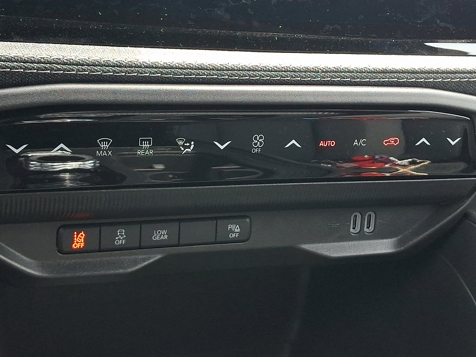 New 2026 Jeep Cherokee Laredo AWD/4WD image 11