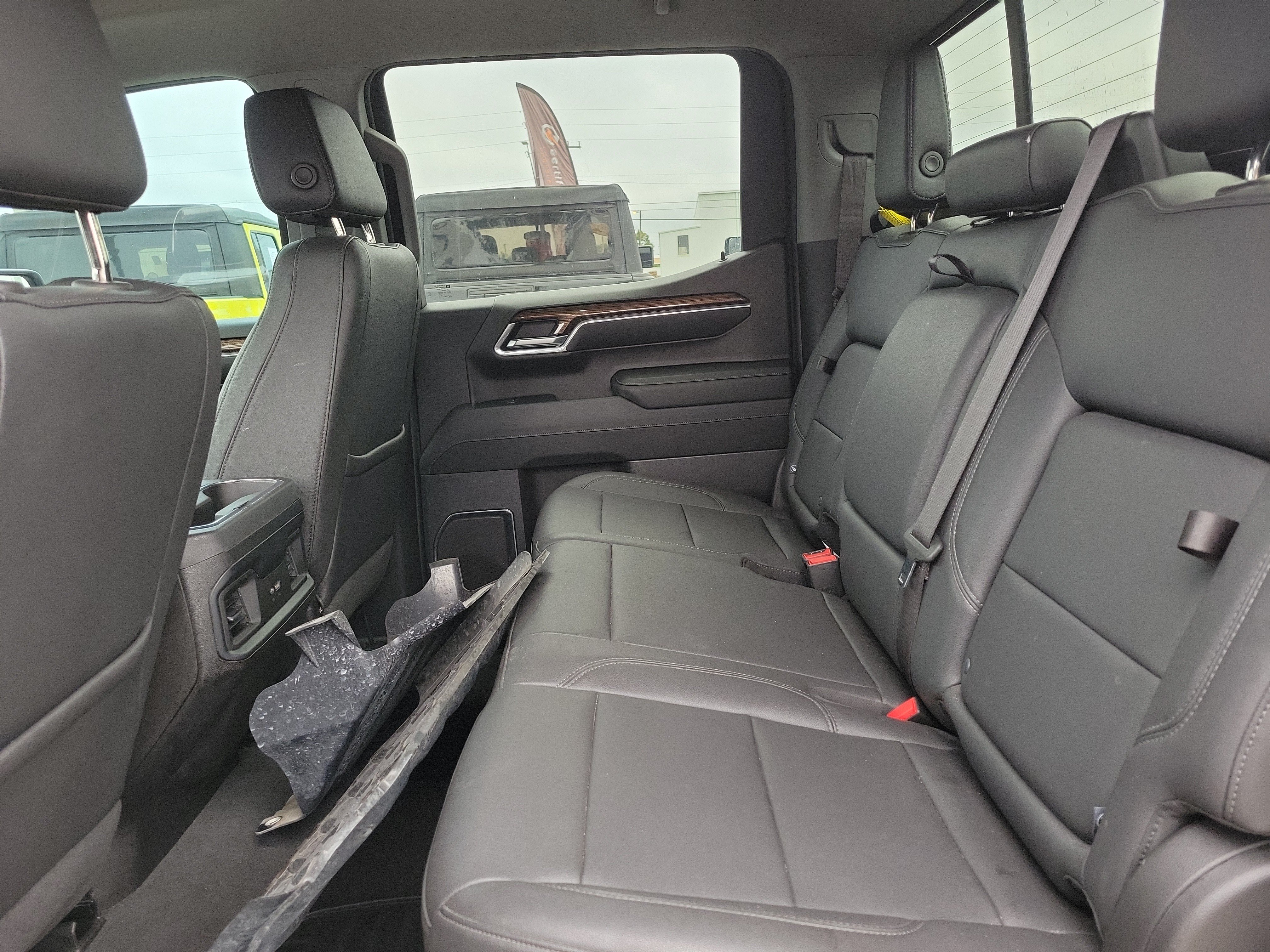 Used 2023 Chevrolet Silverado 1500 RST w/ Convenience Package II RWD image 10
