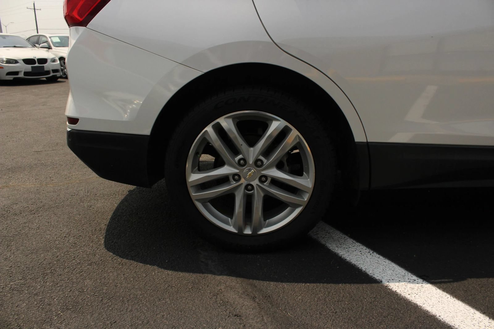 Used 2018 Chevrolet Equinox Premier AWD/4WD image 8