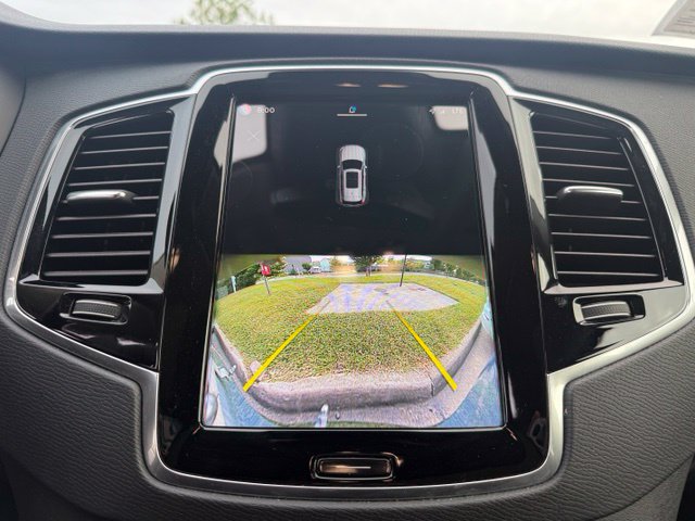 Certified 2023 Volvo XC90 B6 Plus w/ Protection Package Premier AWD/4WD image 17