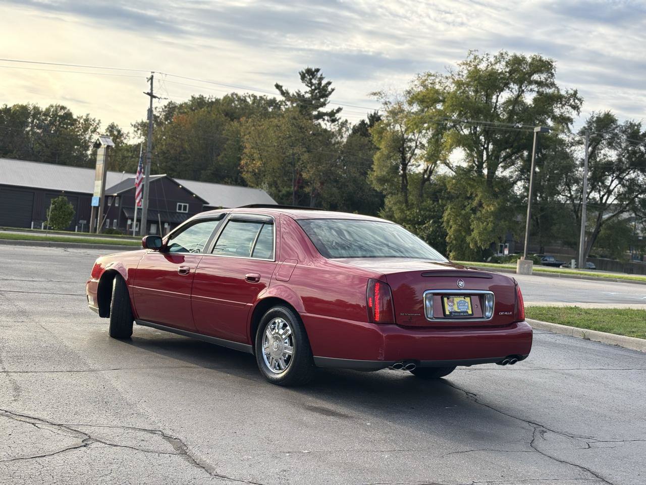 Used 2003 Cadillac De Ville w/ Comfort & Convenience Package FWD image 6