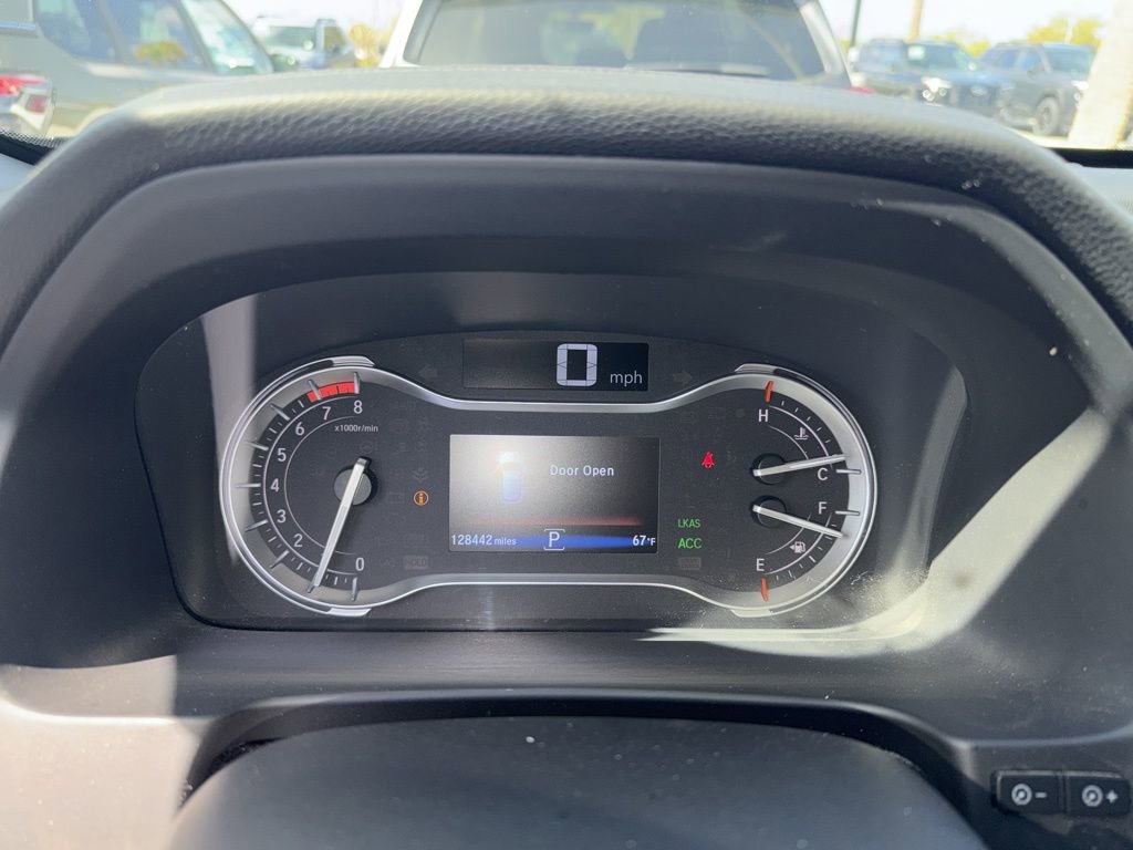 Used 2017 Honda Pilot Elite image 2