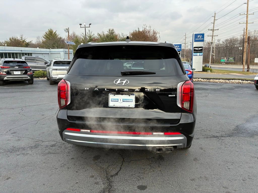 Used 2023 Hyundai Palisade Calligraphy w/ Cargo Package image 6