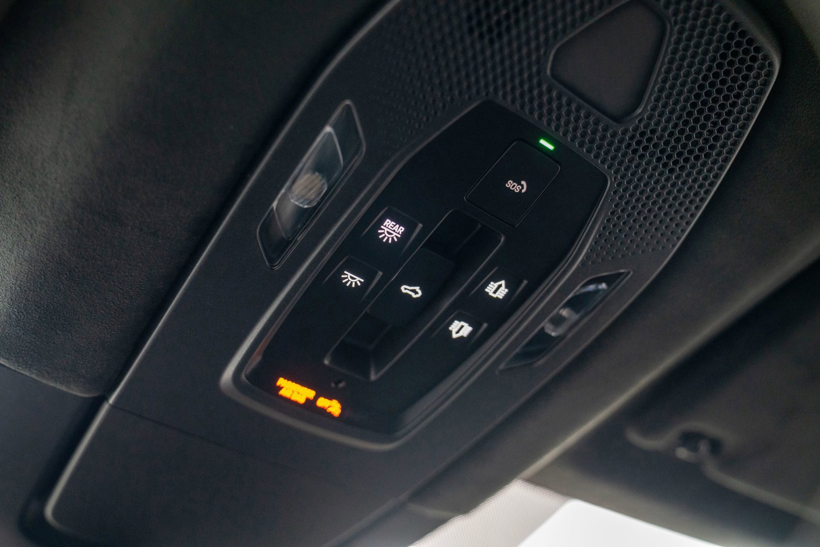 New 2026 Porsche Macan Turbo Electric image 21