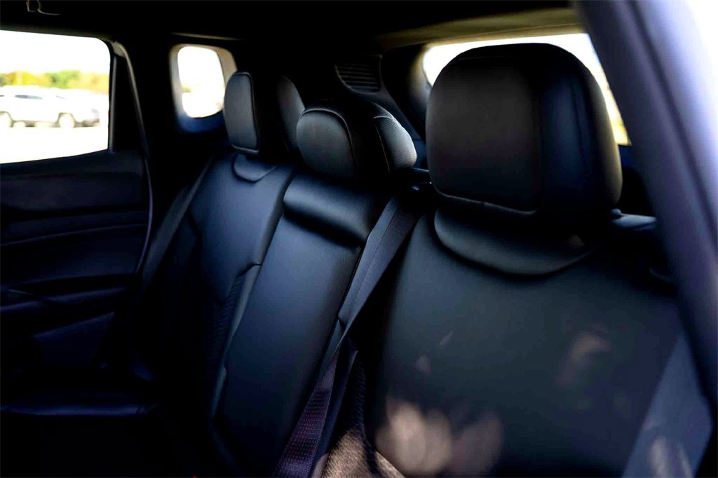 New 2026 Jeep Compass Latitude image 18