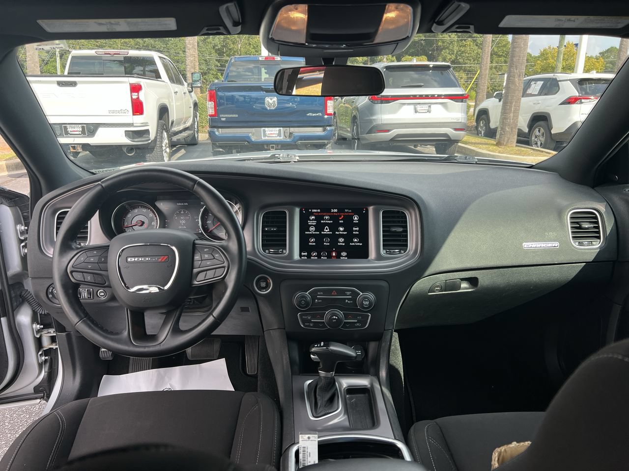 Used 2023 Dodge Charger SXT RWD image 31