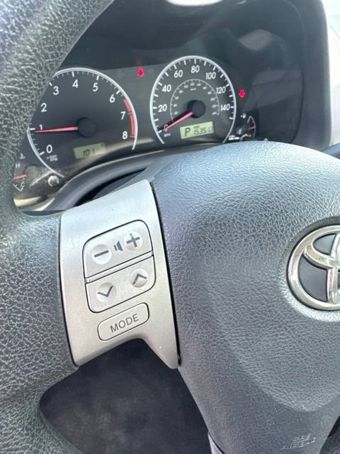 Used 2011 Toyota Corolla LE FWD image 18