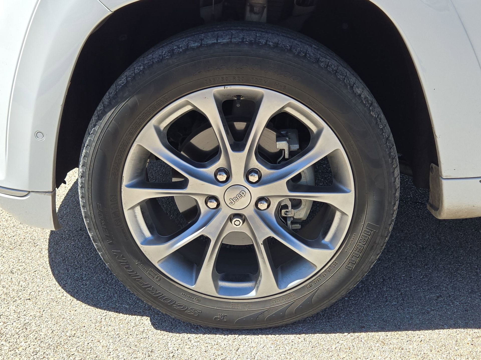 Used 2019 Jeep Grand Cherokee Summit AWD/4WD image 11