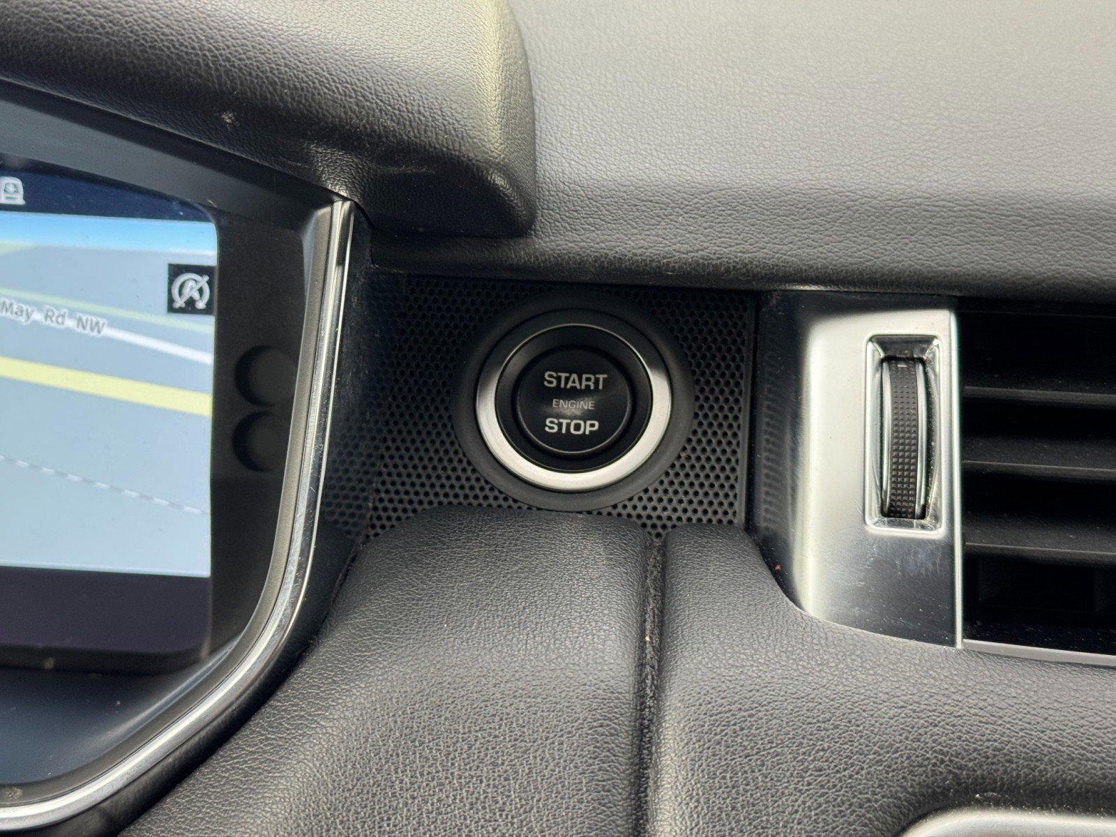 Used 2018 Land Rover Range Rover Sport HSE image 22