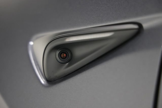 Used 2025 Tesla Model Y Long Range AWD/4WD image 12
