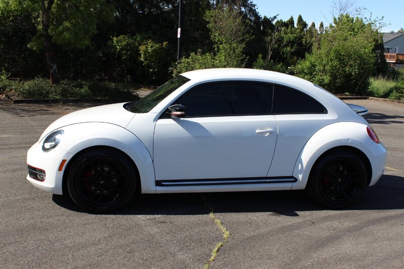 Used 2012 Volkswagen Beetle 2.0T FWD image 7