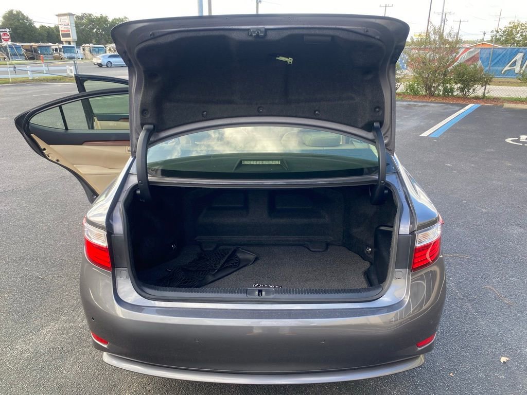 Used 2014 Lexus ES 300h image 15
