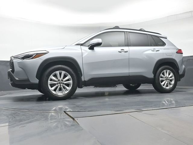 Certified 2024 Toyota Corolla Cross LE AWD/4WD image 32