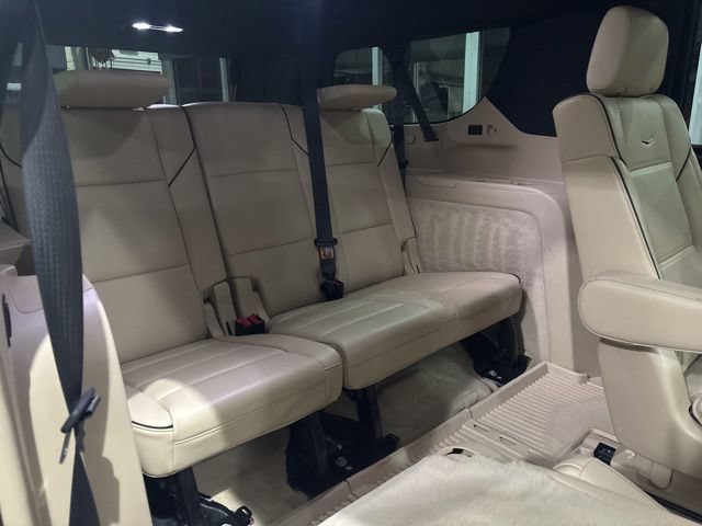 Certified 2023 Cadillac Escalade ESV Premium Luxury w/ Performance Package AWD/4WD image 41