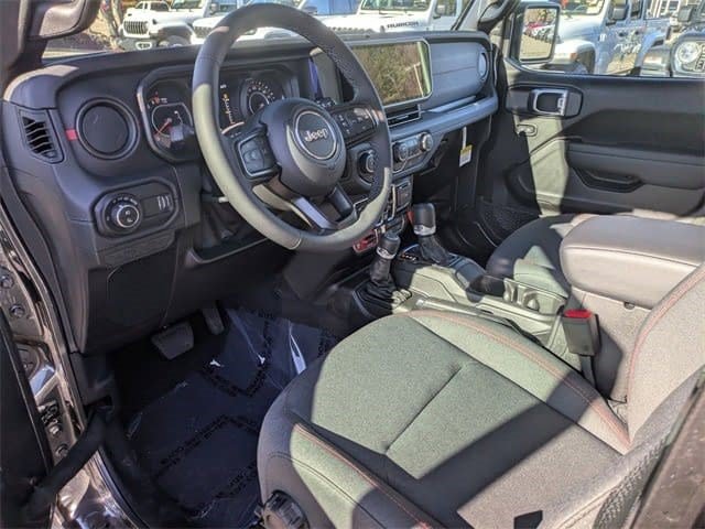 New 2026 Jeep Gladiator Rubicon w/ Steel Power Dome Hood Package AWD/4WD image 9
