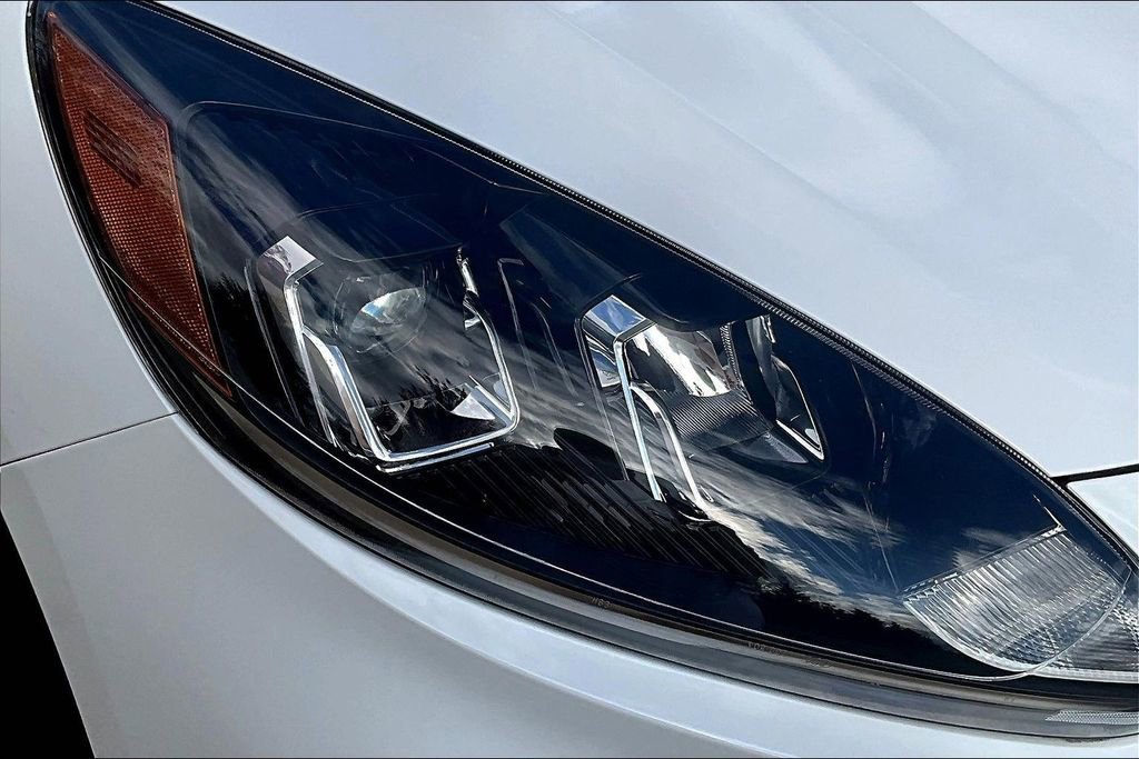 Used 2022 Ford Escape SE image 26