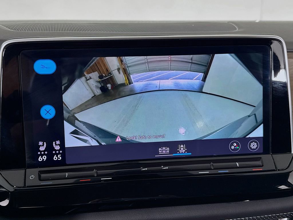 Used 2024 Volkswagen Atlas SE FWD image 32