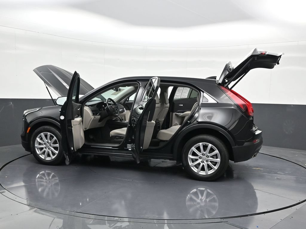 Used 2022 Cadillac XT4 Luxury w/ Driver Awareness Package FWD image 31