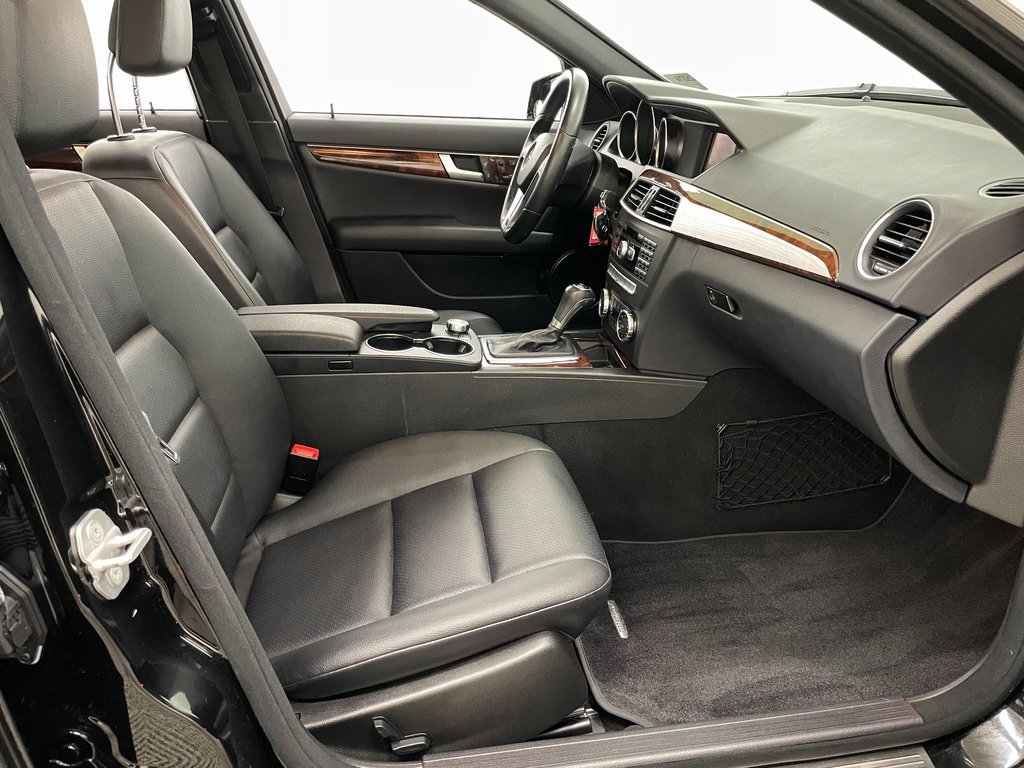 Used 2012 Mercedes-Benz C 300 4MATIC Sedan image 35