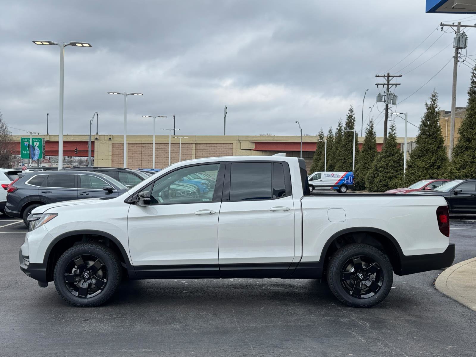 New 2026 Honda Ridgeline Black Edition image 8