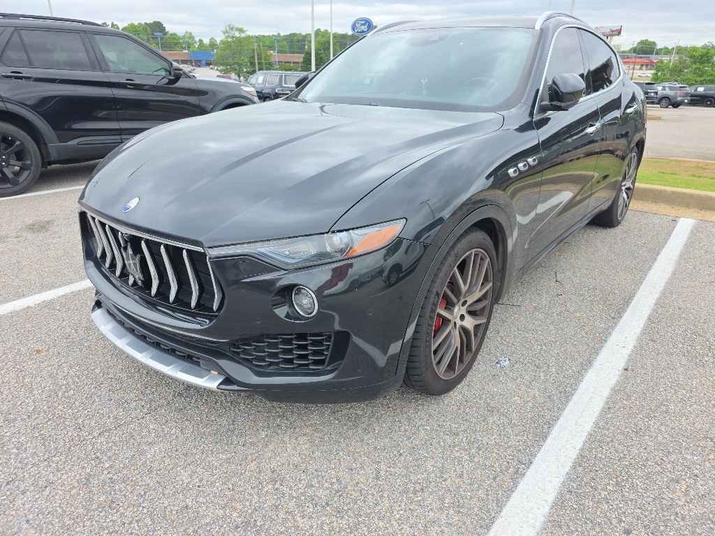 Used 2017 Maserati Levante S AWD/4WD image 2
