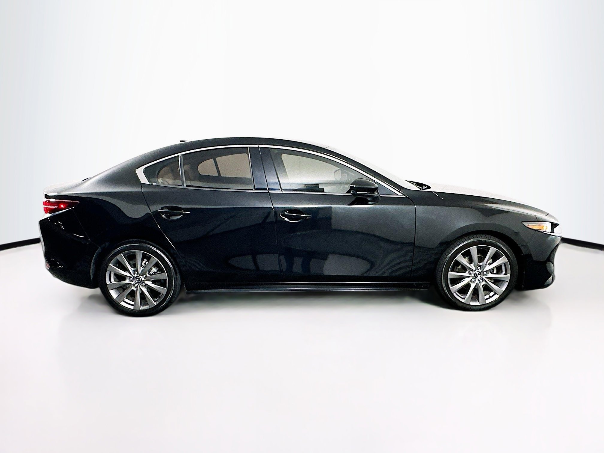 Used 2019 MAZDA MAZDA3 w/Premium Pkg image 10