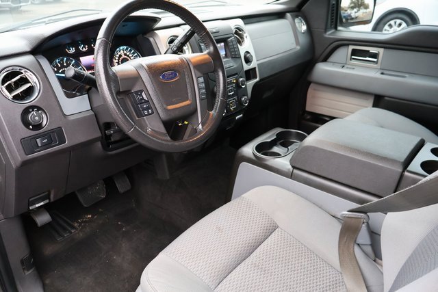 Used 2013 Ford F150 XLT w/ XLT Chrome Pkg image 3