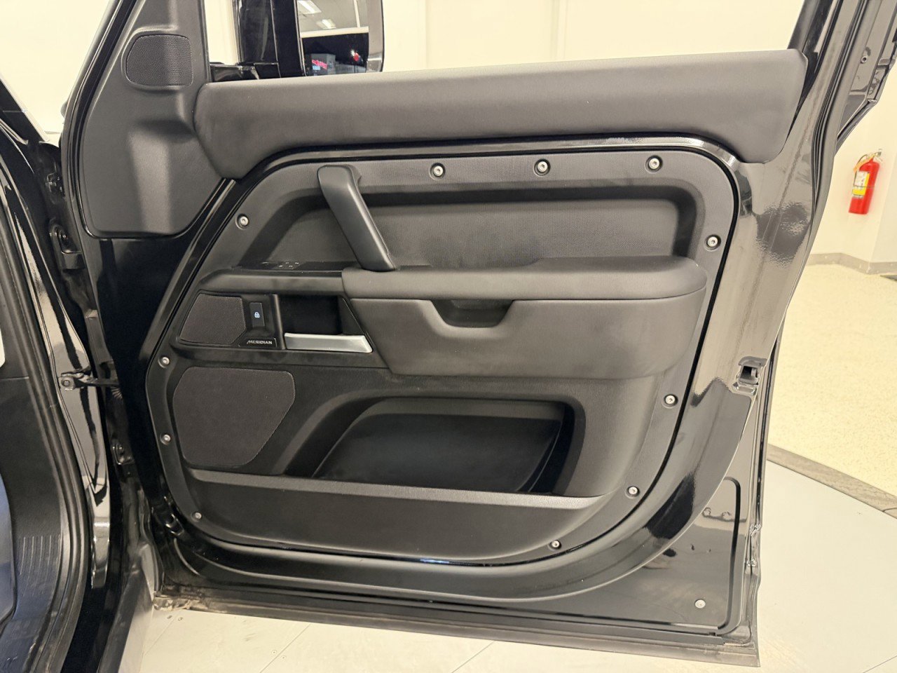 Used 2025 Land Rover Defender 110 S image 45