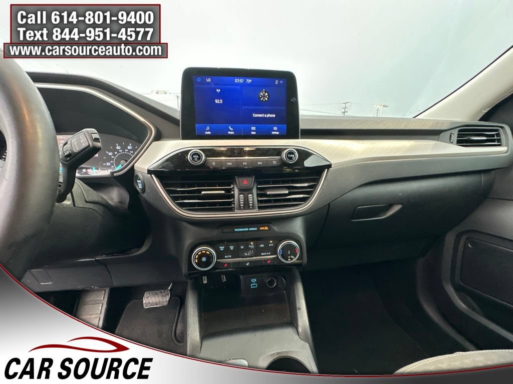 Used 2022 Ford Escape SE w/ Cold Weather Package AWD/4WD image 17