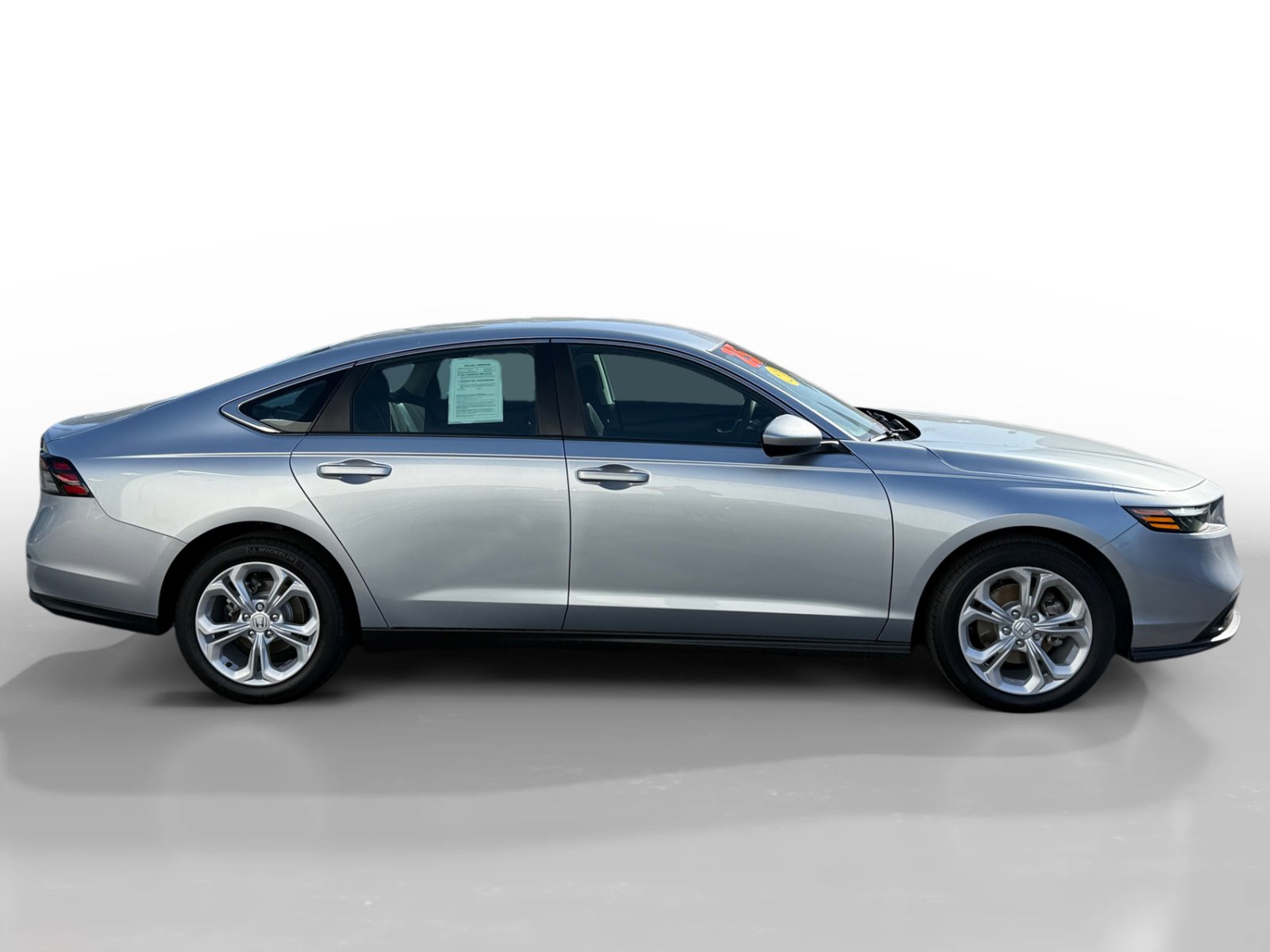 Used 2025 Honda Accord LX image 6
