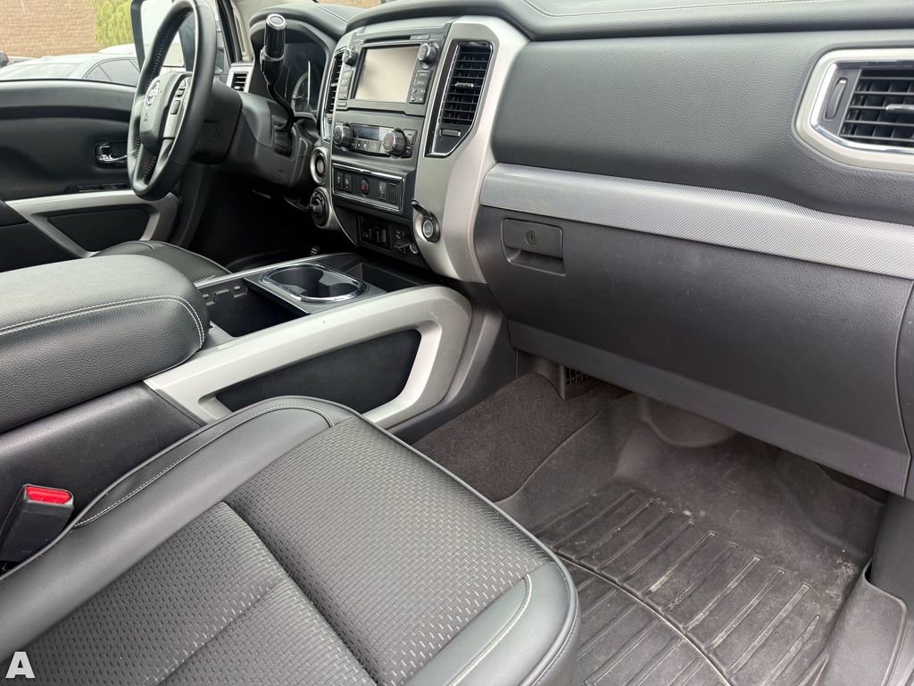 Used 2017 Nissan Titan PRO-4X image 29