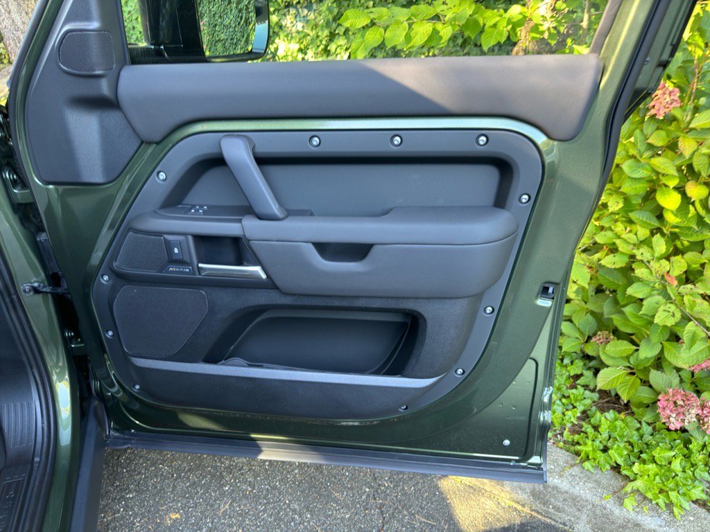 New 2026 Land Rover Defender 110 S image 18
