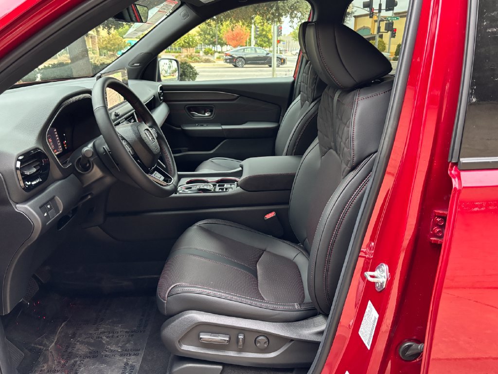 New 2026 Honda Pilot Black Edition image 9