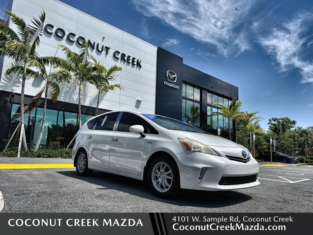 Used 2013 Toyota Prius V Two image 1