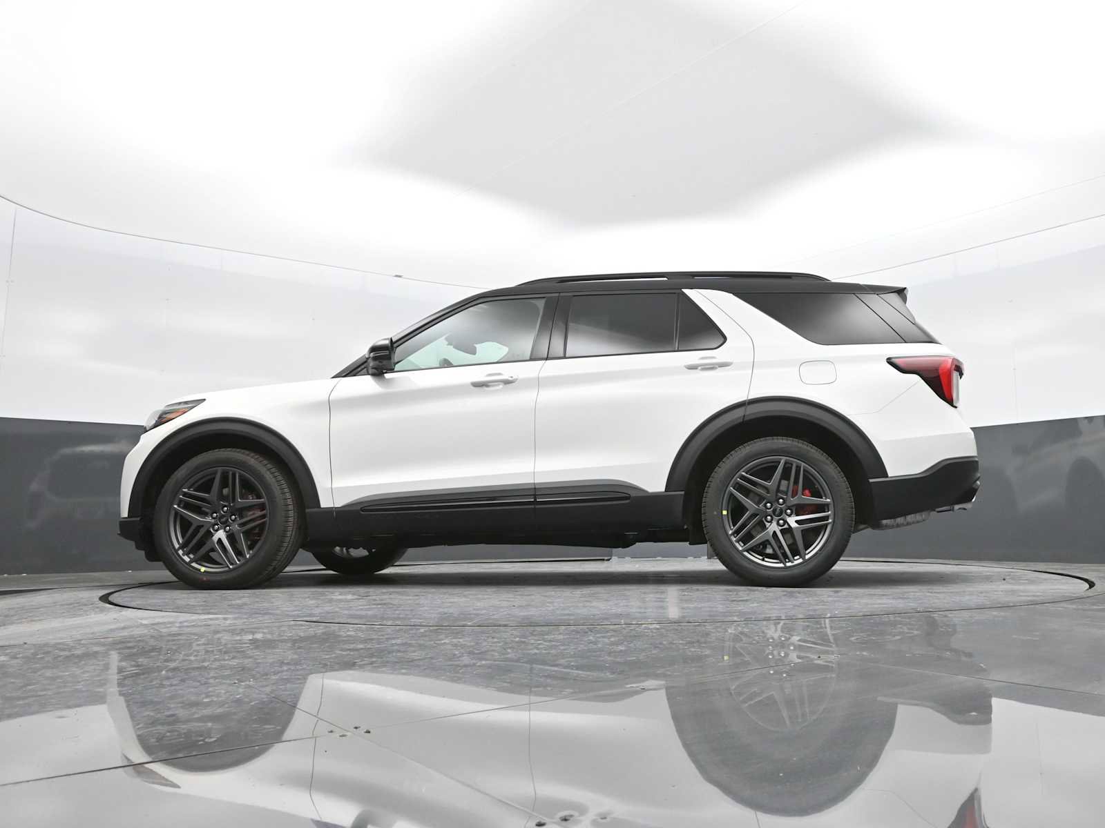 New 2026 Ford Explorer ST image 62