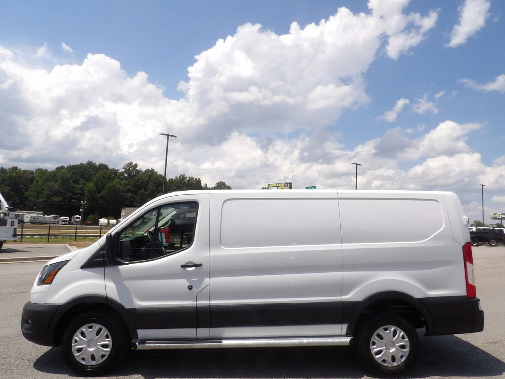 Used 2025 Ford Transit 250 Low Roof w/ Exterior Upgrade Package RWD image 54