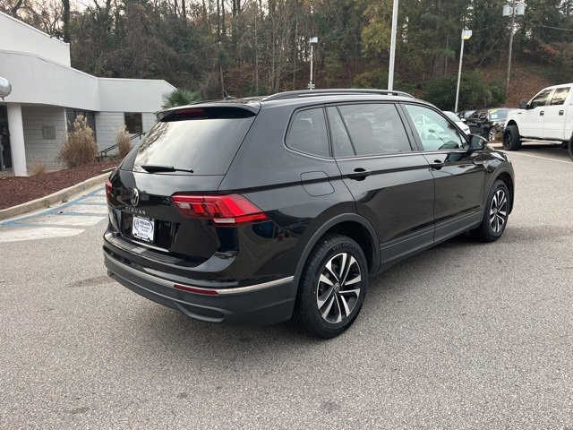 Used 2023 Volkswagen Tiguan S image 3